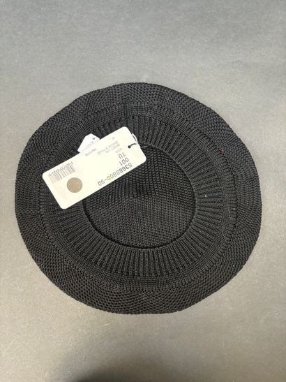 SONIA RYKIEL
Black knitted beret with rhinestone...