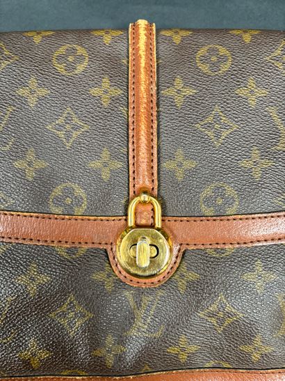 Louis Vuitton Vintage 
Vendôme bag 
In monogrammed...