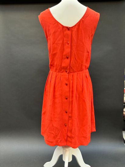 SESSUN
Coral vicose cocktail dress size 38
Back...