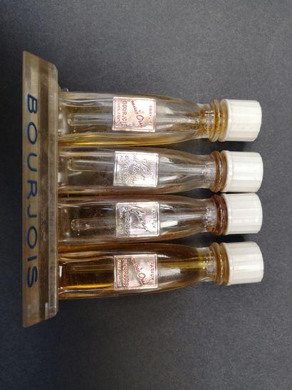 Bourjois - (1950s)
Colorless plexiglass titled...