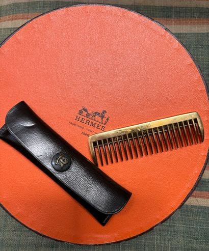 Hermès Paris
Small pocket comb in gold-plated...