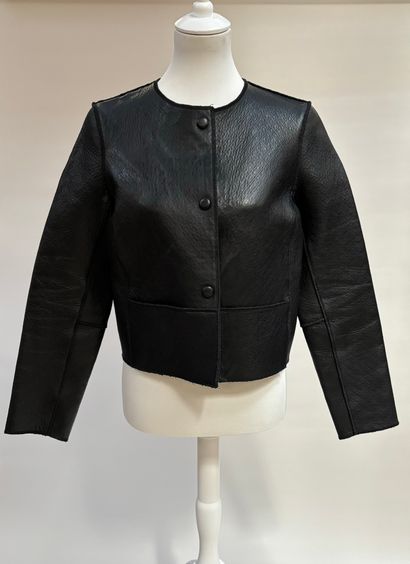 MAJE
Veste en cuir d'agneau, doublure texturée...