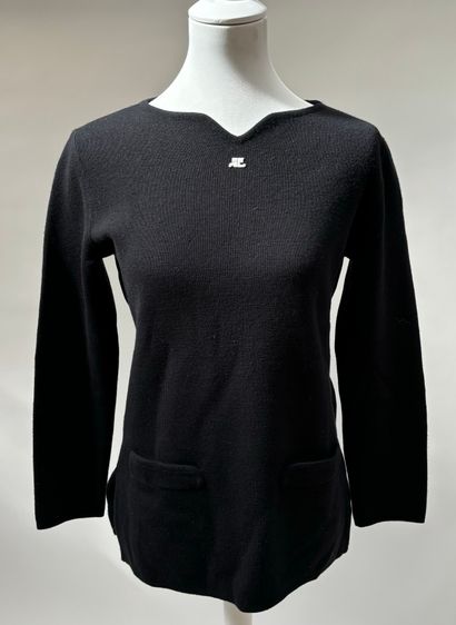 Lot including yellow cotton pants and black...
