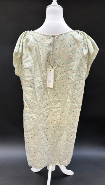 SESSUN
Coral vicose cocktail dress size 38
Back...