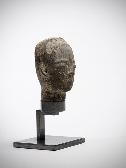 Ashanti Ghana Beautiful gray terracotta head...