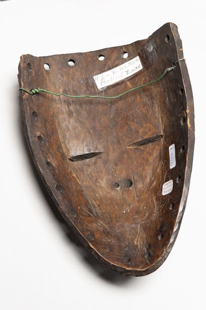 Kuba Congo (DRC) Hardwood face mask with...