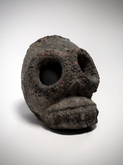 Fon Benin Wooden skull with deep sacrificial...