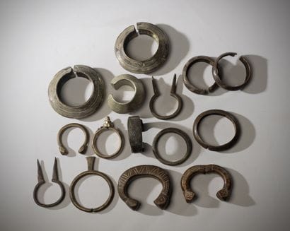 Burkina Faso Lots of fifteen very old copper-alloy...