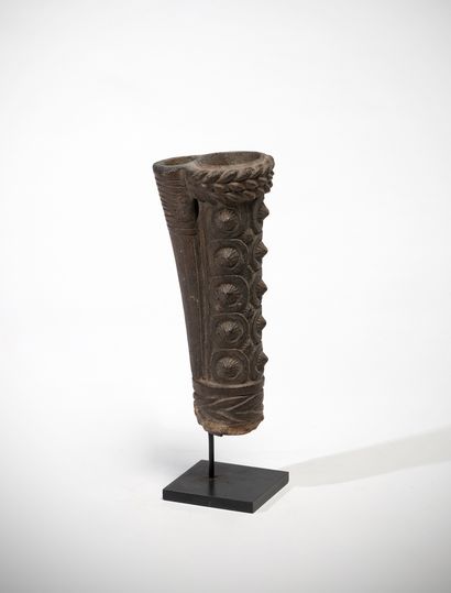 Bamiléké Cameroon Very elegant clay pipe...