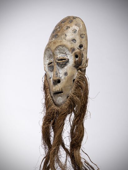 Lega Congo (RDC) Grade mask from the 
