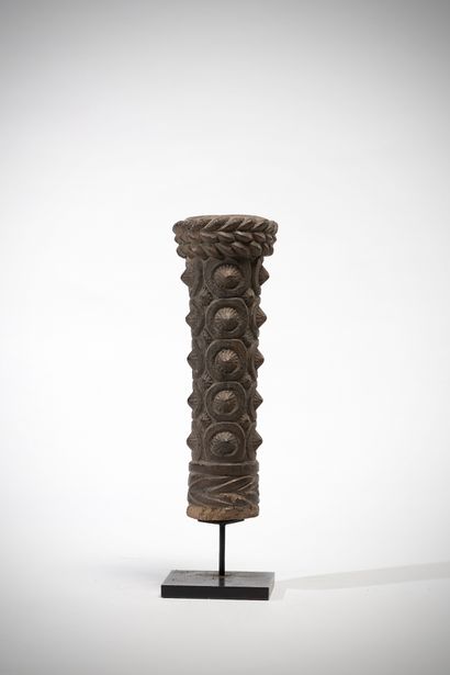 Bamiléké Cameroon Very elegant clay pipe...