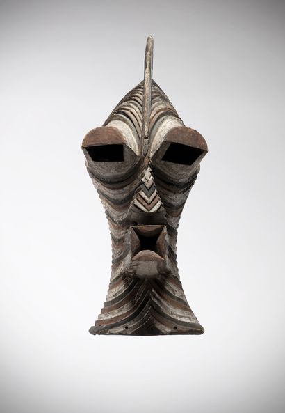 Songyé Congo (RDC) Large male Kifwébé mask,...