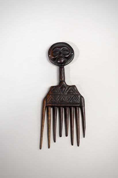 Mbounda Zambia Rare comb with janiform head....