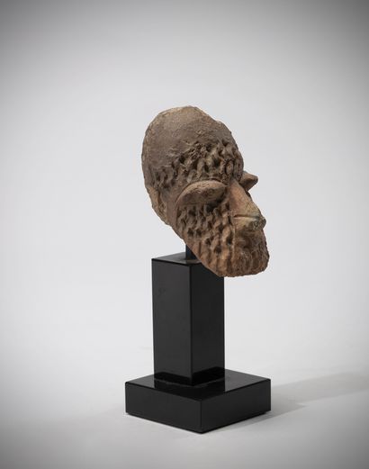 Djenné Mali Terracotta head with pink slip,...