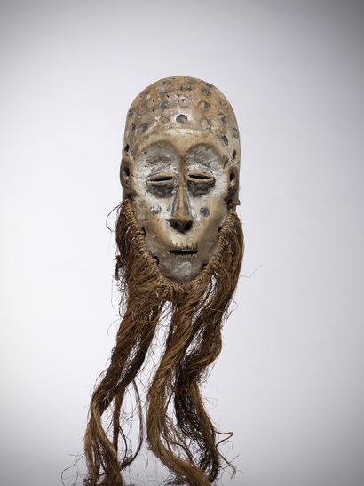 Lega Congo (RDC) Grade mask from the 
