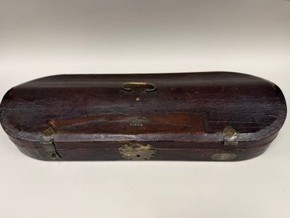 Etui double de violon
H. 14 cm - L. 82 cm...