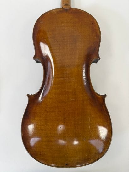 Violon Allemand portant une étiquette 