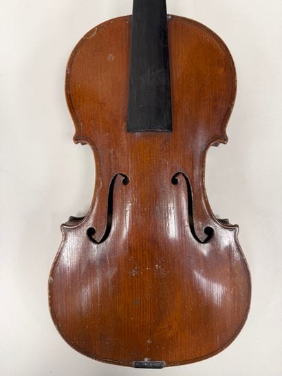 Violon Français portant une étiquette apocryphe...