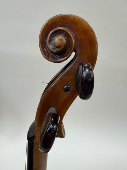 Violon Allemand portant une étiquette 