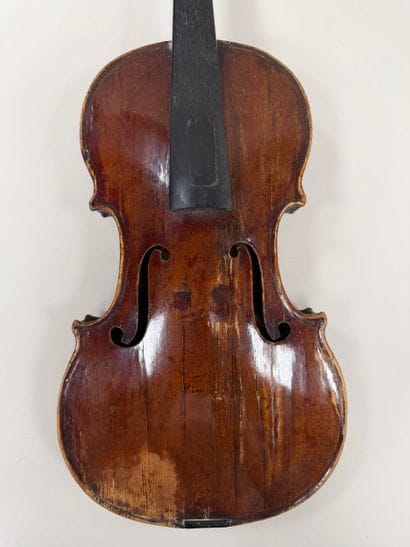 Violon Français fait à Mirecourt portant...