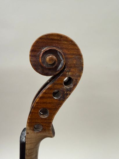 Violon Français fait à Mirecourt portant...