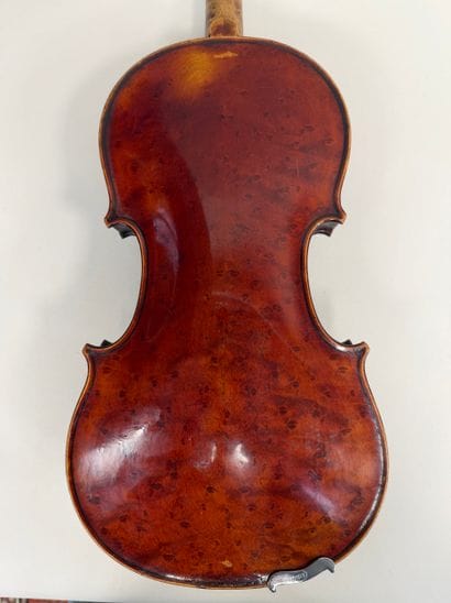 Beau Violon Français fait en 1885 portant...