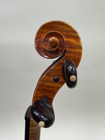 Intéressant violon français fait par Georges...