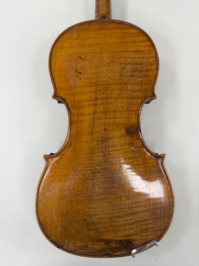 Violon français 
Probablement fait par Jean...