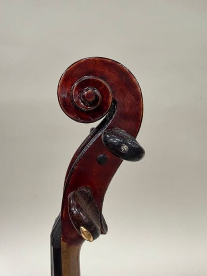 Violon Français fait vers 1903 portant une...