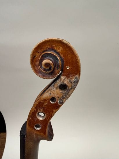 Violon baroque d'origine, anonyme portant...