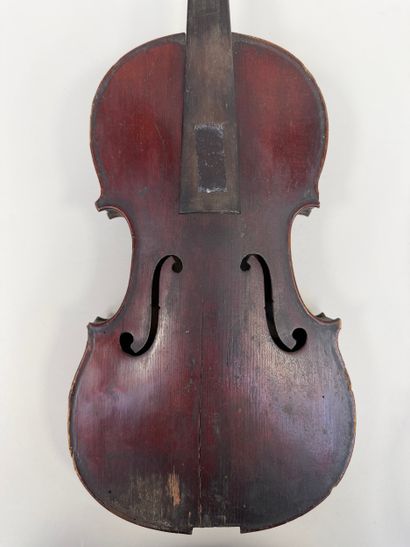 Lot de trois Violons en l'état à restaurer...