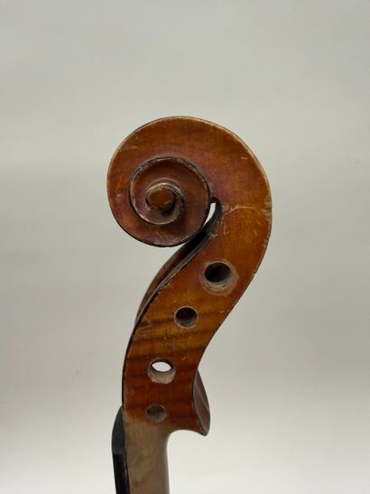 Lot de quatre Violons en l'état à restaurer...