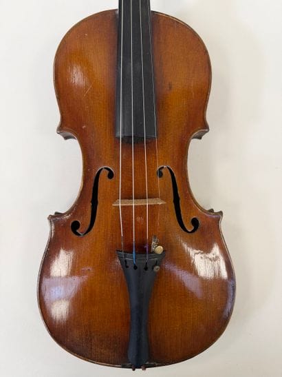 Violon Allemand portant une étiquette 