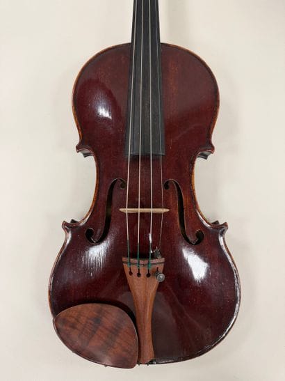 Violon français fait en première moitié du...