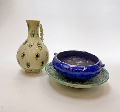 Ensemble de pièces de céramique : plat à...