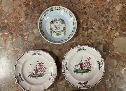NEVERS et LES ISLETTES 
Trois assiettes en...
