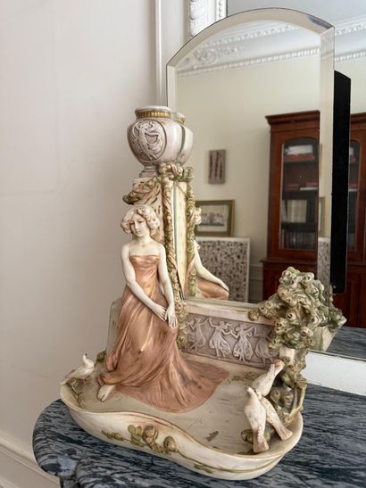 ROYAL DUX BOHEMIA
Jeune fille aux colombes
Groupe...