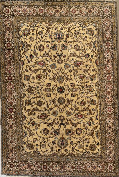 Very fine Ghoum rug made of wool and silk
Iran
Circa...