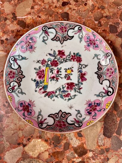 CHINE 
Coupe et bol en porcelaine émaillée
Dans...