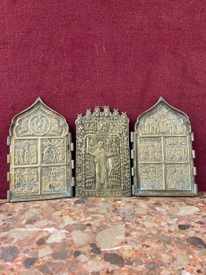 RUSSIE
Deux icônes de voyage en bronze à...