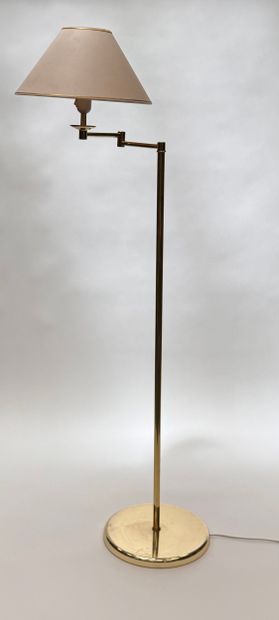 Reading lamp
With an articulated arm 
made...