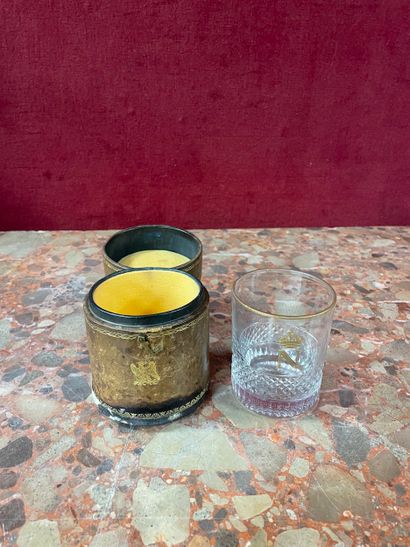 Verre de campagne en cristal taillé, à doré...