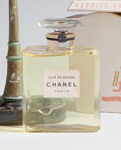 CHANEL
Cuir de Russie - (années 1930) Flacon...