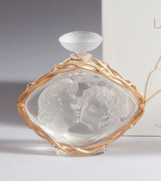 Flacon «Le Baiser» Avec barrette de métal...