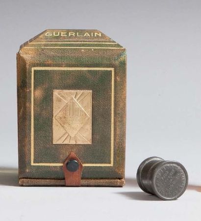 Guerlain
Djedi - (1927) Coffret Art Déco...