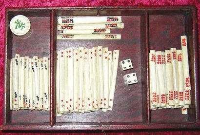 «MAH-JONG» de fabrication chinoise en bambou...