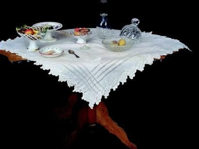 Très belle table de poupée parisienne de...