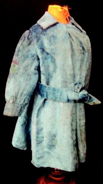 Trois anciennes robes pour bébés articulés...