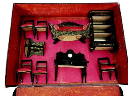 Salon de poupées en cartonnage avec très...