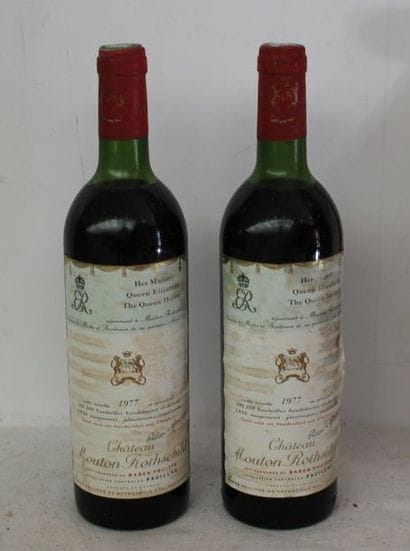 2 bout CHT MOUTON ROTHSCHILD 1977 (déb ép,...